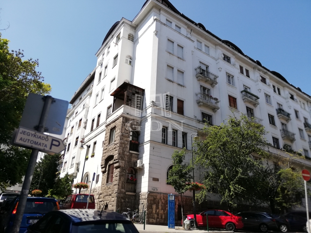Verkauf Budapest II. kerület Wohnung (Ziegel)