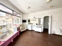 Újfehértó Üzlethelyiség 2