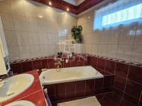 Újfehértó Családi ház 32