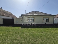 Madaras 家庭别墅 0