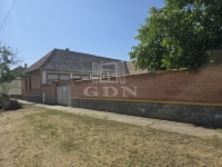 Vaskút Családi ház 3