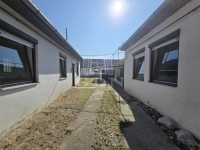 Vaskút Üzlethelyiség 10