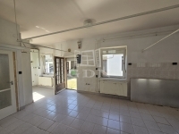 Vaskút Üzlethelyiség 56