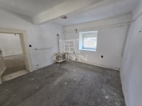 Vaskút Üzlethelyiség 37