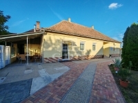 Nagybaracska Családi ház 11