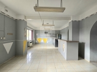 Madaras Üzlethelyiség 11