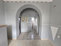 Madaras Üzlethelyiség 12