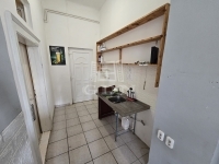 Madaras Üzlethelyiség 13