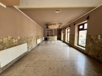 Nagybaracska Üzlethelyiség 1