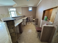 Nagybaracska Üzlethelyiség 10