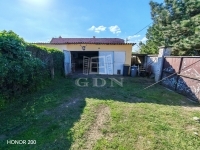 Sükösd Ikerház 24