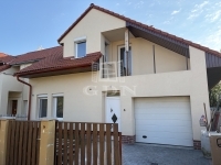 Veresegyház 联排别墅 1