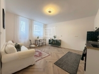 Budapest XIV. kerület 公寓房（砖头） 1