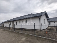 Kiskunlacháza Doppelhaus 1