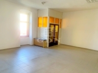 Sátoraljaújhely Üzlethelyiség 1