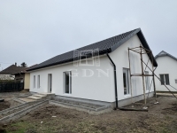 Baracska Családi ház 1