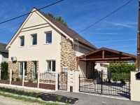 出卖 家庭别墅 Érd, 234m2