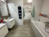 Biatorbágy Lakás (téglaépítésű) 8