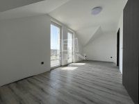 Budaörs 公寓房（砖头） 22