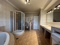 Budapest XVI. kerület Совмещенный дом 39