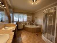 Budapest XVI. kerület Совмещенный дом 38