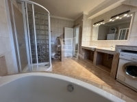 Budapest XVI. kerület Совмещенный дом 34