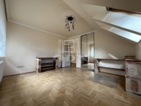 Budapest XVI. kerület Совмещенный дом 32