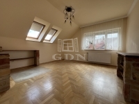 Budapest XVI. kerület Совмещенный дом 30