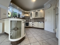 Budapest XVI. kerület Совмещенный дом 15