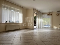 Budapest XVI. kerület Совмещенный дом 8