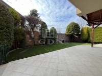 Budapest XVI. kerület Совмещенный дом 53