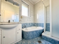 Budapest XVI. kerület Ikerház 11