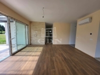 Gencsapáti Családi ház 15