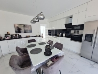 Budapest XVII. kerület Совмещенный дом 8