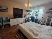 Csömör Üzlethelyiség 12