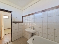 Gellénháza Lakás (téglaépítésű) 11