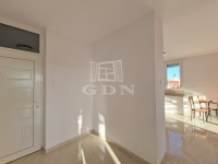 Zalaegerszeg Lakás (csúsztatott zsalu) 1