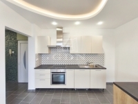 Zalaegerszeg Lakás (csúsztatott zsalu) 11