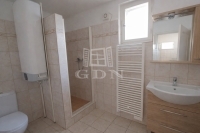 Béb Családi ház 2