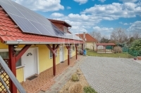 Gárdony Family House 19