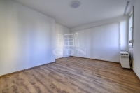 Budapest XVI. kerület Lakás (csúsztatott zsalu) 10