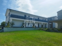 Komárom 公寓房（砖头） 18