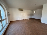 Bana Üzlethelyiség 0