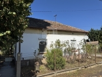 Eladó családi ház Aba, 70m2