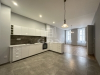 Eladó lakás (téglaépítésű) Székesfehérvár, 115m2