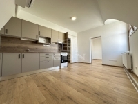 Székesfehérvár Lakás (téglaépítésű) 0