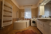 Úrhida Casa Familiala 9