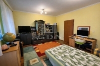 Úrhida Casa Familiala 12