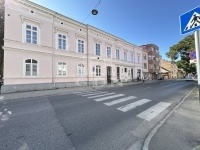 Eladó lakás (téglaépítésű) Székesfehérvár, 129m2