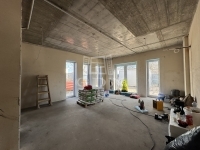 Gárdony Üzlethelyiség 9